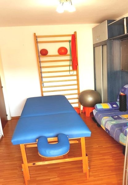 Ingrijire batran, in ture de 3 zile, intern, 60 milioane in 15 zile