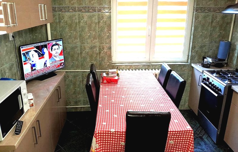 Ingrijire batran, in ture de 3 zile, intern, 60 milioane in 15 zile