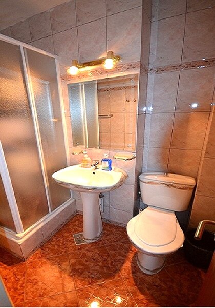 Ingrijire batran, in ture de 3 zile, intern, 60 milioane in 15 zile